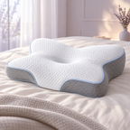 Oreiller ergonomique papillon Somnilux Luna blanc, passepoil bleu clair et côtés en maille grise